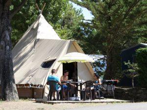 location-tipi-insolite-2-chambres-camping-vendee-bonnes-vacances-sarl