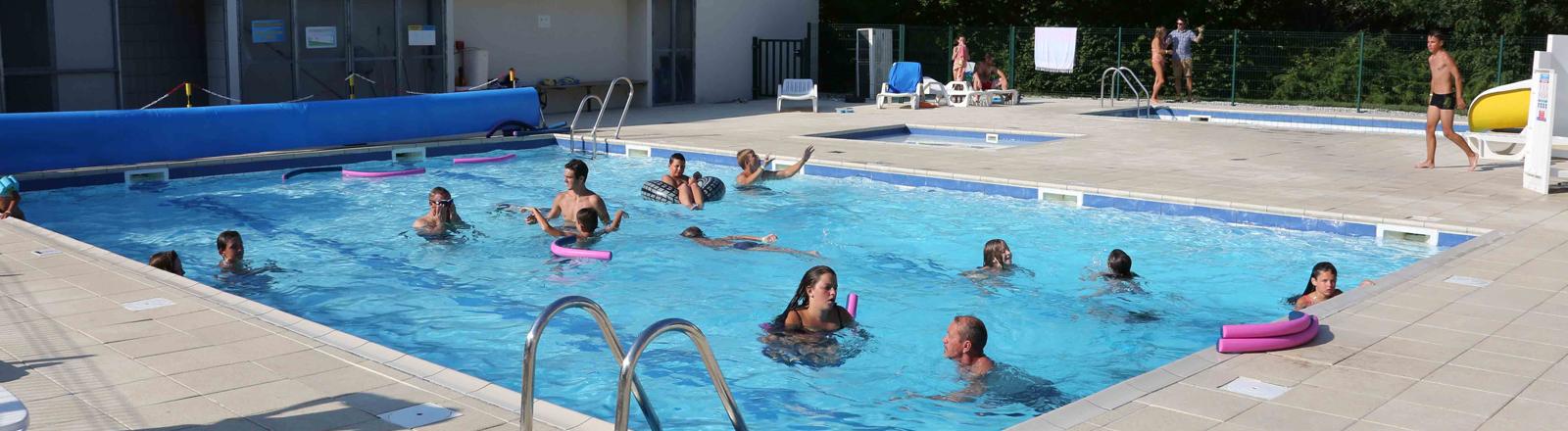 camping-le-moulin-des-effres-piscine-toboggan-bonnes-vacances-sarl