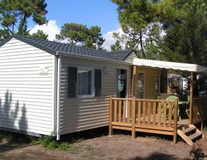 location-mobil-home-2-chambres-confort-plus-4-personnes-deux-sevres-bonnes-vacances-sarl