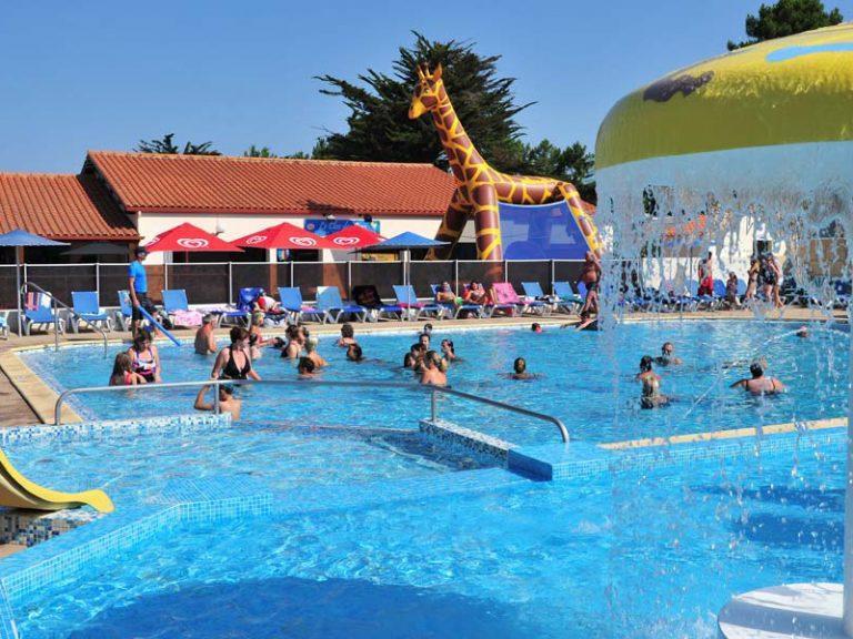 camping-vendee-avec-piscine-chauffee-saint-hilaire-de-riez-bonnes-vacances-sarl