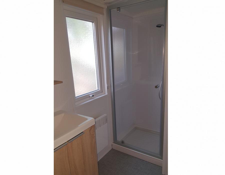 location-mobil-home-2-chambres-avec-douche-saint-cyprien-bonnes-vacances-sarl