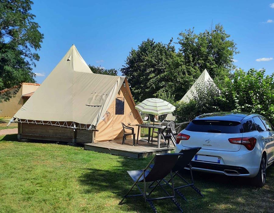 location-tipi-insolite-2-chambres-4-personnes-camping-au-lac-hautibus-deux-sevres-bonnes-vacances-sarl